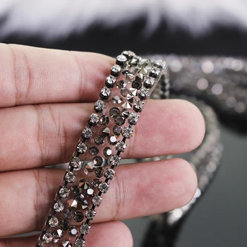 2yard Beaded Rhinestones Trim Kæde Iron on Hotfix Crystal Reel Kæde Kostume Applique Forskønnelse sytilbehør