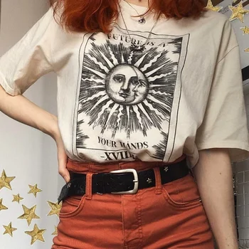 Kuakuayu HJN Fremtiden Er I Dine Hænder, Solen Og Månen Print Beige T-Shirt med Vintage Mode Grunge Stil Tee Æstetiske Shirt