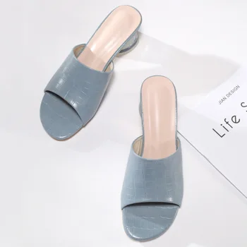 Sommeren Kvinder Muldyr Design Tøfler Kvindelige Sandaler Mode Uden Dias Mærkelige Hæl Kvinder Sko Foråret Pumper Fodtøj 2021