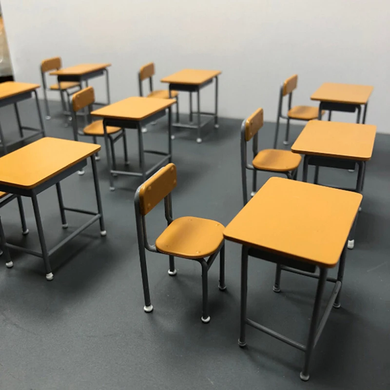 1 Sæt (en stol og et bord) Dukkehus miniature Klasseværelset Bord og Stol Sæt for kids Legetøj Skrivebord for Dukke-Studerende