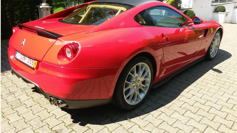 Kulfiber Side Nederdel Surround passer til Ferrari 599 GTB GTO 2006-2010