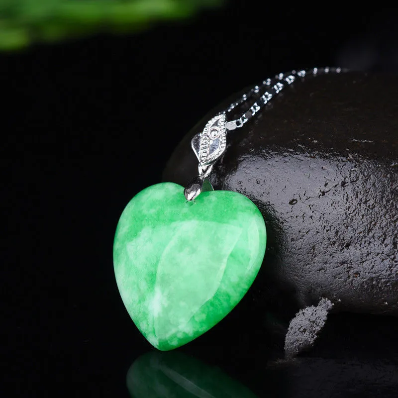 Udskåret Naturlig Grøn Jade Hjerte Vedhæng Kinesiske Love Halskæde Charme Jadeite Smykker Mode Heldig Mand Kvinde Amulet Gaver