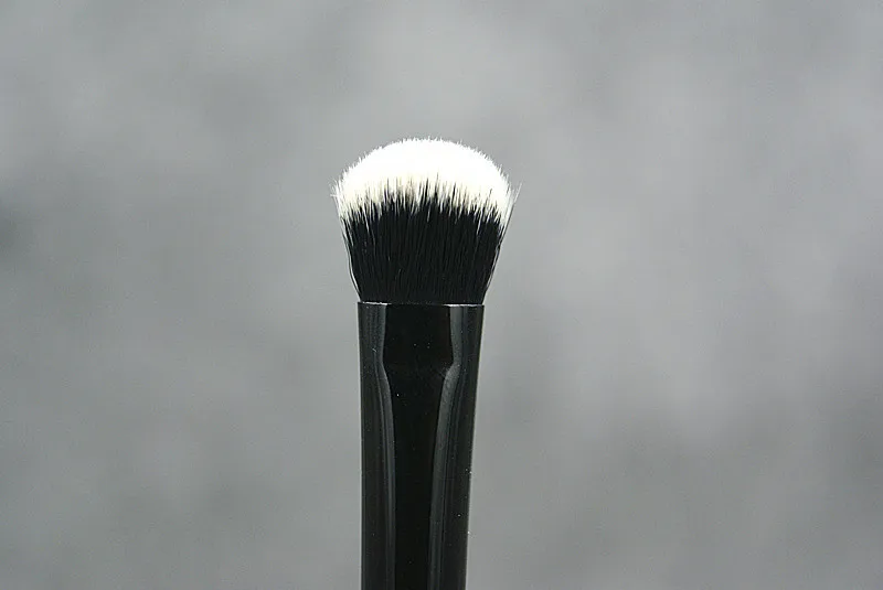 MJ Style Medium Eyeshadow Brush Metal Håndtag Smoky Eye Concealer Brush Børste Makeup-Værktøjer