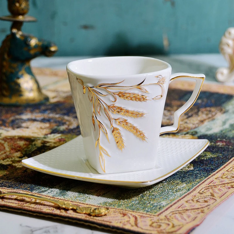 New Golden byg Kop Kaffe Farvet emalje porcelæn Krus med underkopper af ferie Bliver gift kreativ gave