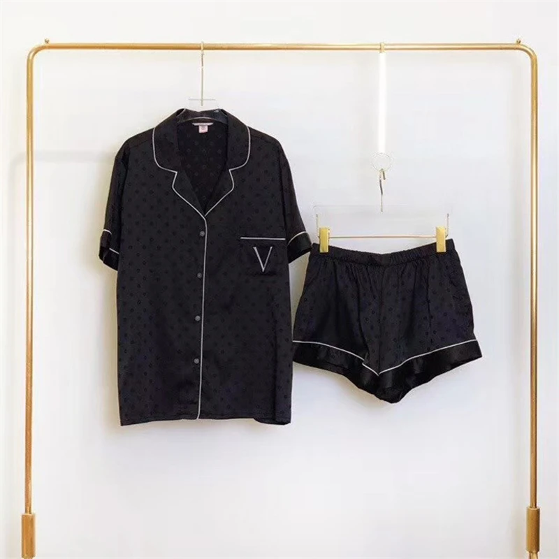 2021 Sommeren Damer Pyjamas Real Silk Satin Stof kortærmet Shorts Home Service To-stykke Kvinder Casual Wear festtøj