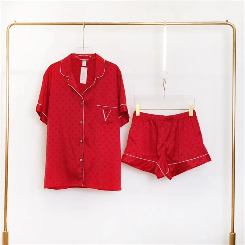 2021 Sommeren Damer Pyjamas Real Silk Satin Stof kortærmet Shorts Home Service To-stykke Kvinder Casual Wear festtøj