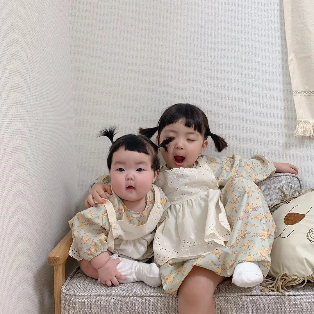 Parent Child ' s Nye Forår / Sommer Baby Body 2020 Mors Lille Blomstret Kjole Baby Pige Tøj Baby Twin Tøj