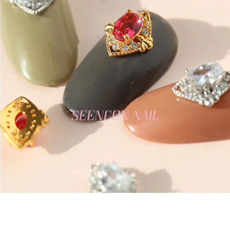 5pcs/masse 3D-Guld-Sølv Zircon Nail art Dekoration luksus zircon krystal-serien Negle Tilbehør Manicure Charms søm forsyninger