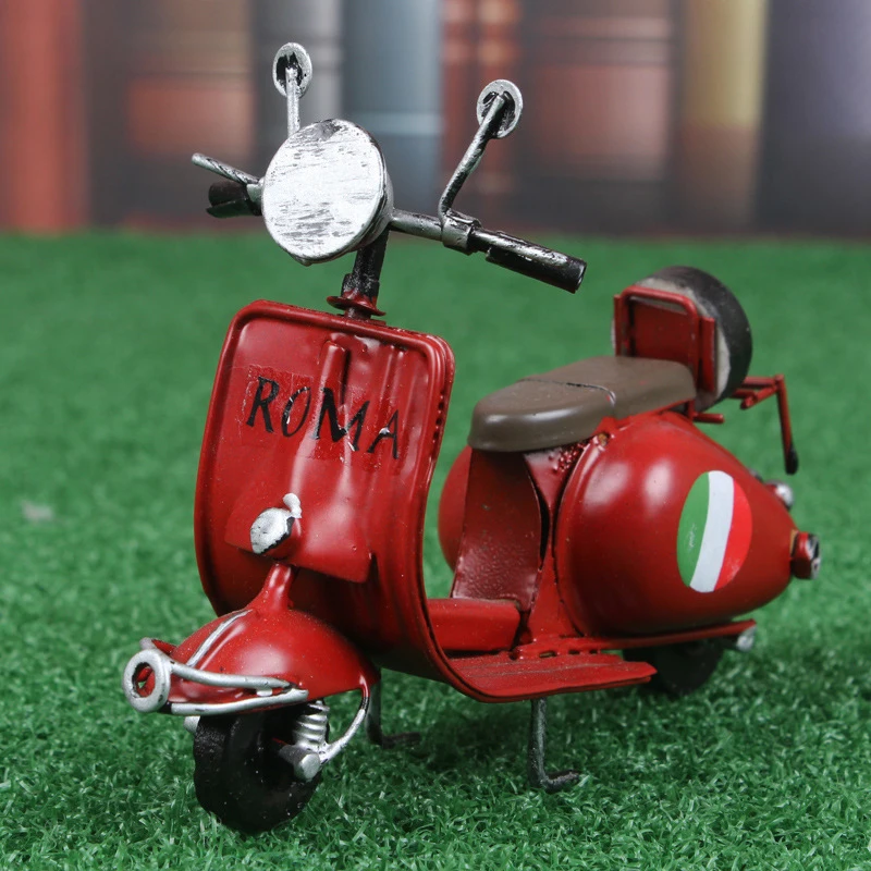 Kreative Flerfarvet Pedal Motorcykel Miniature Model Retro Metal Ornament Home Decor Strygejern Motorcykel Håndværk Toy Fødselsdag Gaver