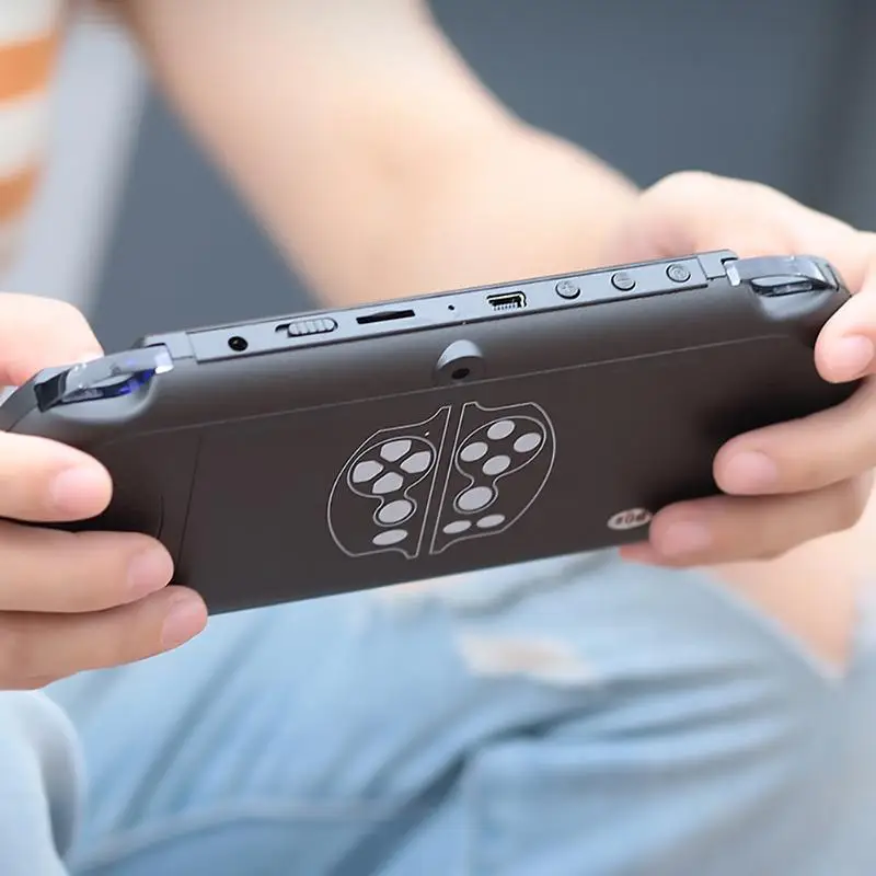 X7 Plus spillekonsol, 5,1 tommer Håndholdte Spil Spiller Bærbare Retro Konsol 8GB Dobbelt Rocker spillekonsol til Børn