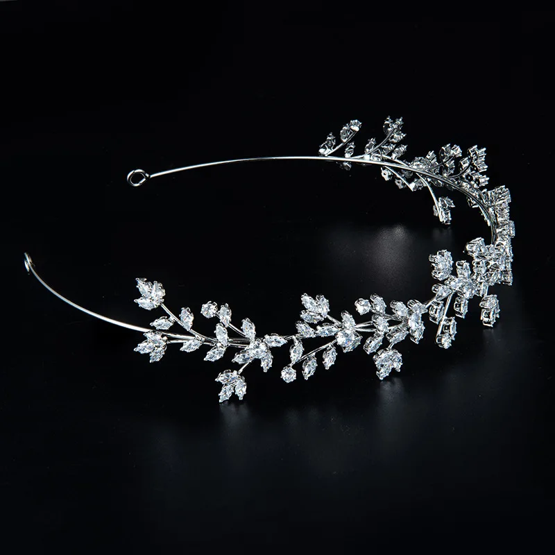 Europæisk Stil Gudinde, Ahorn Blade Formet Elegant Pandebånd Fe Tiara Zircon Indlagt Fuld Crystal Bridal Crown