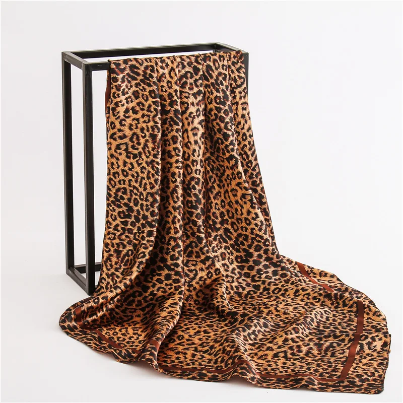 Yishine Mode Nye Silke Tørklæde 90x90cm Sexet Leopard Printet Kvinder Sjal Satin Pladser Hoved Taske Dekorative Tørklæder, Sjaler