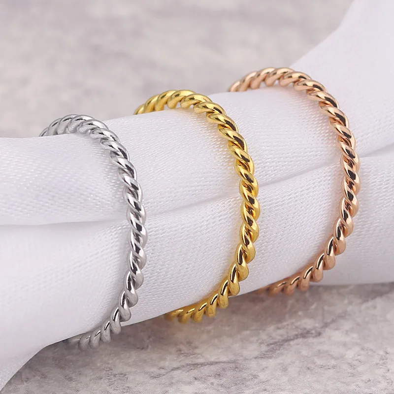 Kvindernes ring tilbehør bryllup rustfrit stål guld ring kvinder koreansk mode lille twist kæde ring personlighed hale smykker