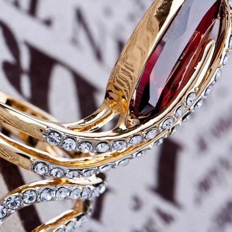 Mode Rød Perle Ringe Til Kvinder Klassisk Bryllup Romantisk Ring I Guld Farve Krystal Smykker Ringe Kvindelige Ring