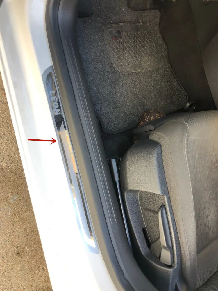 For SEAT LEON, Høj kvalitet rustfrit stål bil tærskel vagt plade anti-ridse beskyttelse, tilbehør til bilen