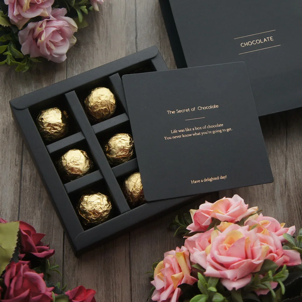 15.5*15.5*4cm 10set Elegante Valentine Chokolade Papir Kasse Guld Sort Design, Bryllup, Jul, Fødselsdag, Slik Emballage