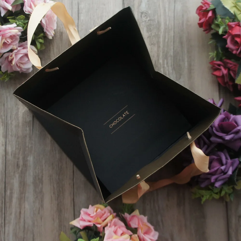15.5*15.5*4cm 10set Elegante Valentine Chokolade Papir Kasse Guld Sort Design, Bryllup, Jul, Fødselsdag, Slik Emballage