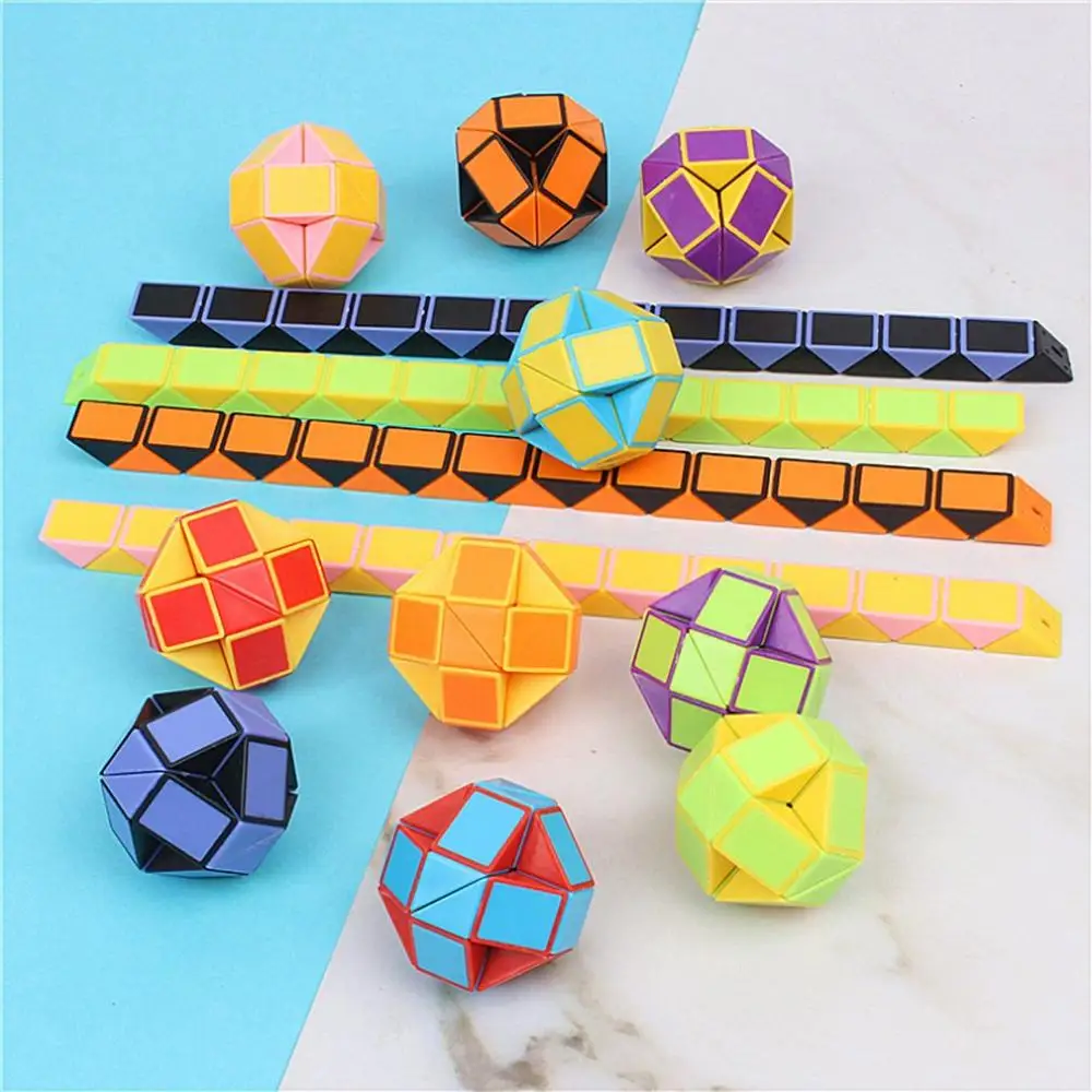 12PCS SÆT 3D Farverige Magi Hersker 24 Segmenter Slange Twist Cube Puzzle Game Kids Læring Pædagogisk Legetøj Tilfældig Farve