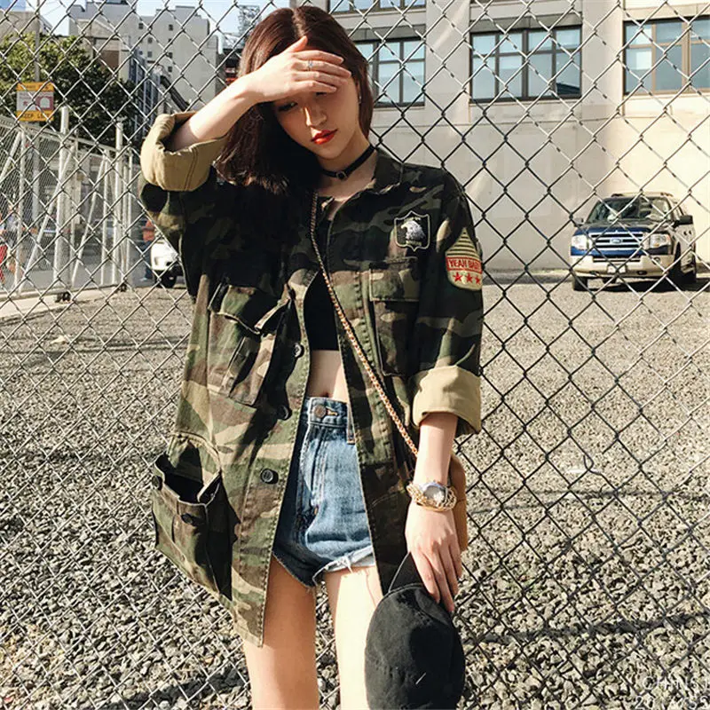 Casual Denim Camouflage Jakke Kvinder Frakker Foråret koreansk Mode Tøj med Lange Ærmer Broderet Lomme Løs Streetwear f644
