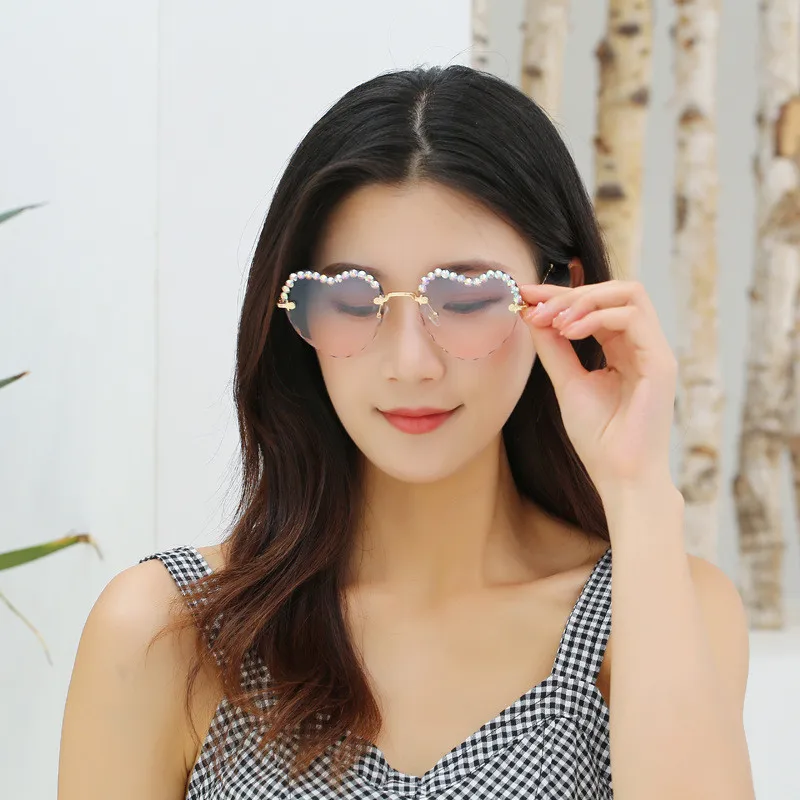 Hjerte Diamond Solbriller Kvinder Mode Semi-uindfattede Rhinestone Briller Søde Sol Briller Lilla Luksus Dekorative Briller